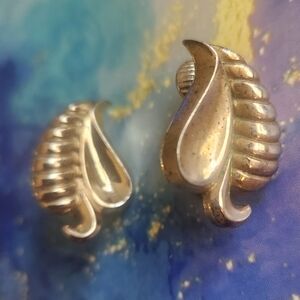 Vintage Coro 1950s Silver Tone Art Deco Leaf Or Brushed Wing Design With Patina